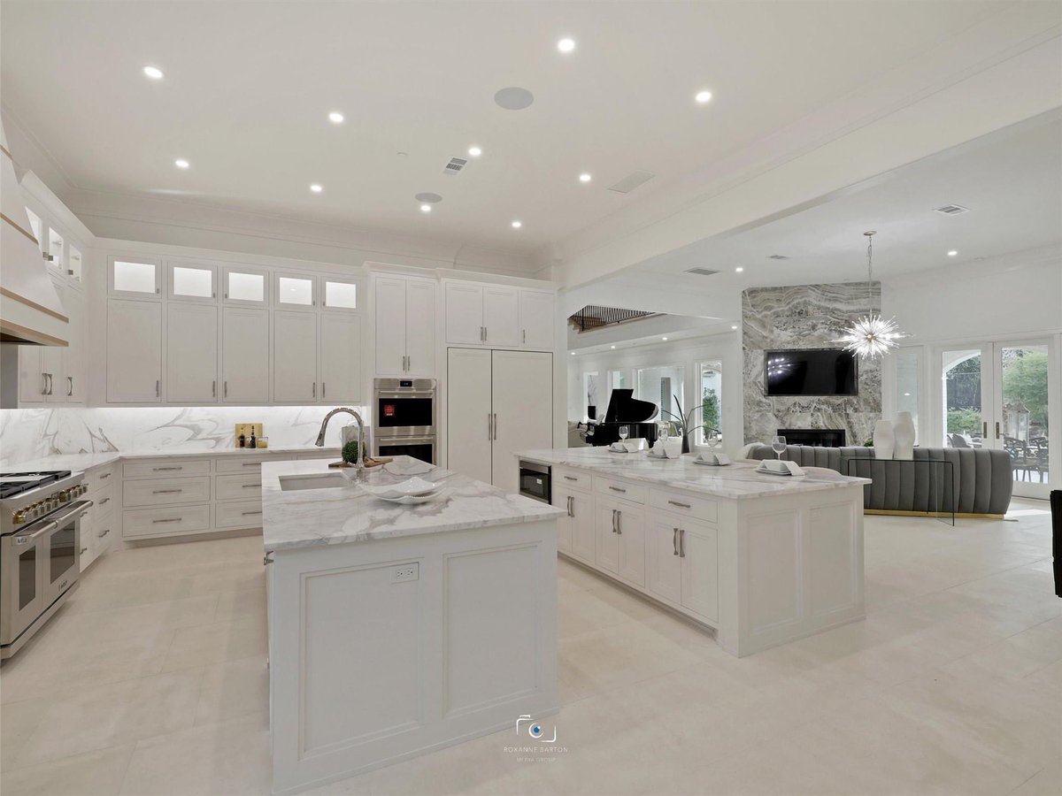 benwegmann's tweet image. It’s the living area in the primary bedroom for me 🤩