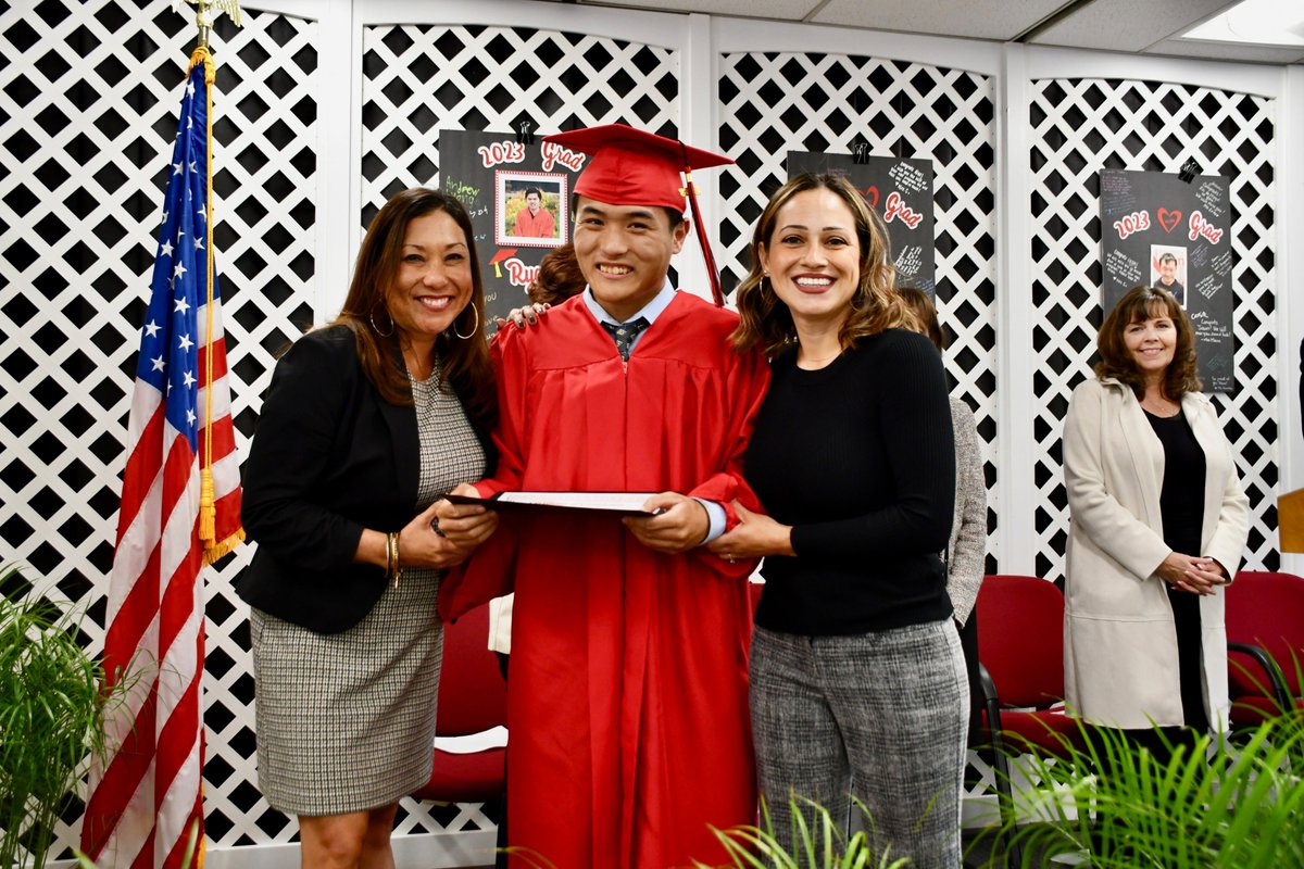 WVUSD_Tweet's tweet image. Heart and Soul! Congratulations to the Class of 2023 Hockwalt Adult Resource &amp;amp; Transition Training (HARTT) Center graduates. We are so proud of you and wish you the best of luck in the future! #WVUSDProud #CommunityOfCare