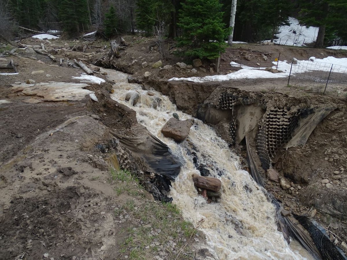#Alert - Dry Fork of Minnesota Creek road-National Forest System Road #711, located on the Paonia RD at the Deep Creek crossing, is closed due to a washout at approximately mile post 5.5. There is a passenger vehicle turnaround at the closure gate. Please avoid the area.