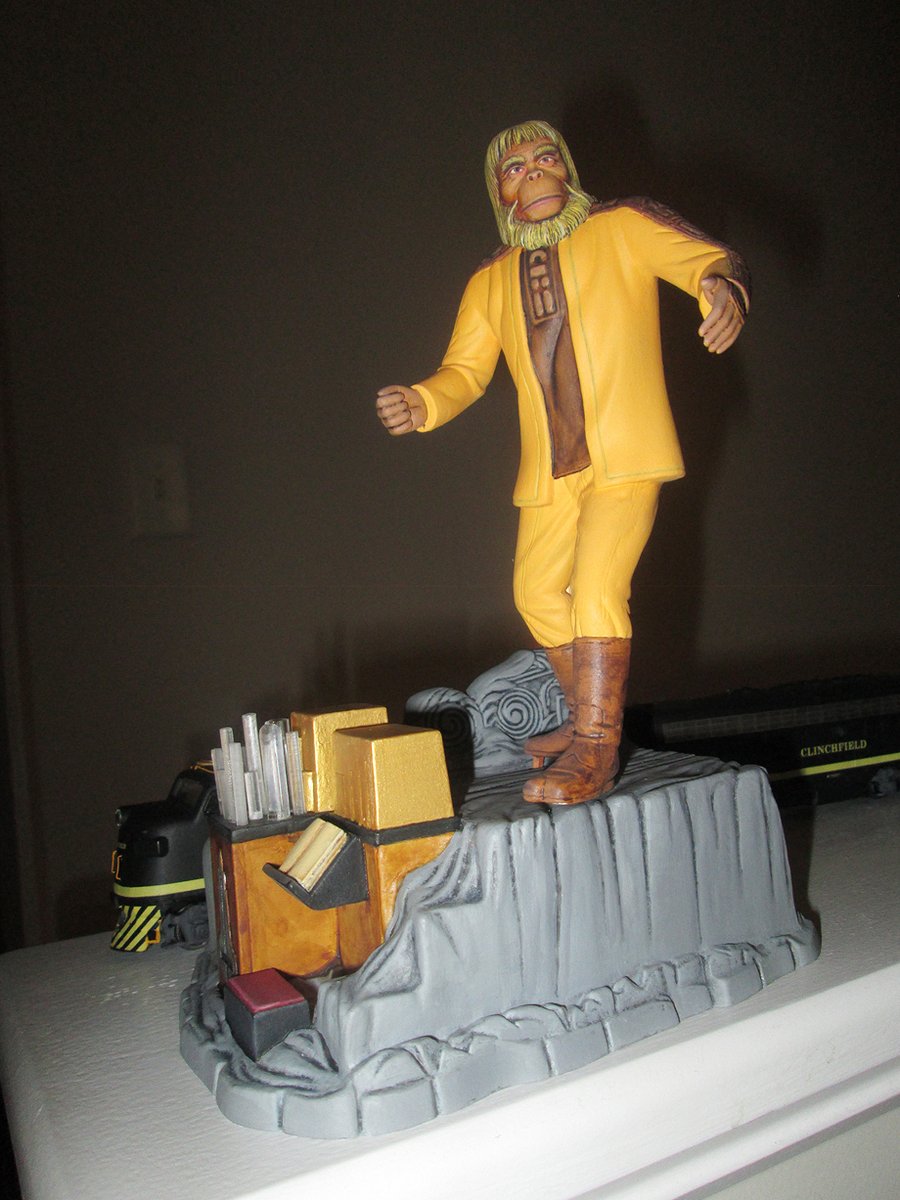 Loston_Wallace's tweet photo. #PlanetOfTheApes #DrZaius #AuroraModelKit
An Aurora PLANET OF THE APES Dr. Zaius model kit that I put together and painted. It's an early '70s kit, so the sculpting is so-so. I hand painted this with a brush & citadel paint. https://t.co/SA98Ngxhyi