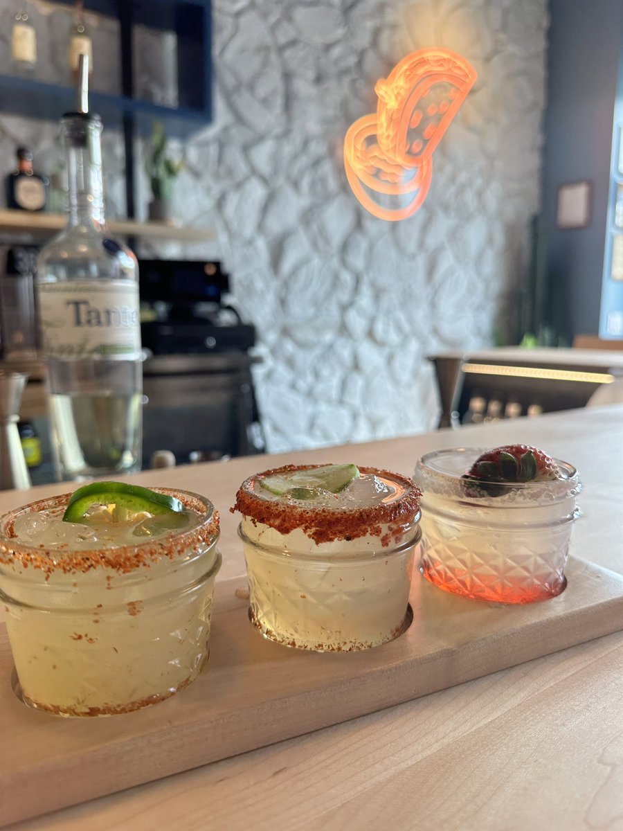 TheKipWilson's tweet photo. If a restaurant has Birria Ramen, you don't need to order consommé for your tacos. Just double dip in your soup #LifeHack #Birria https://t.co/85uO0u5tkp