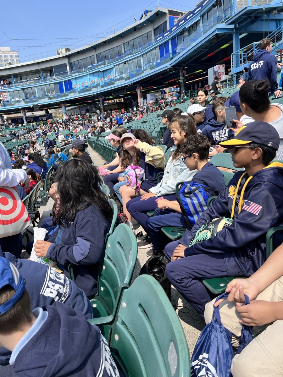 PS232QStrong's tweet photo. PS232Q Strong - Our fifth graders went to see the Mighty Cyclones play baseball today! "Take me out to the ballgame.....!" @D27NYC https://t.co/YsHiJFsqEN