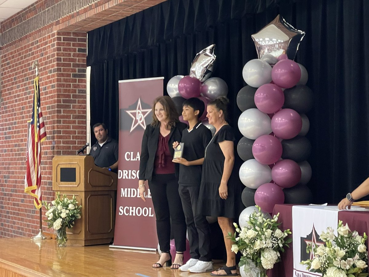 Driscoll_ath's tweet photo. Congratulations to these 4! At the 8th grade award ceremony tonight, we recognized our male and female character athletes and outstanding athletes. So proud of their hard work! We look forward to seeing you all grow in high school! #DefenderPride @NeisdAthletics @driscollneisd https://t.co/O0amYd9m5C