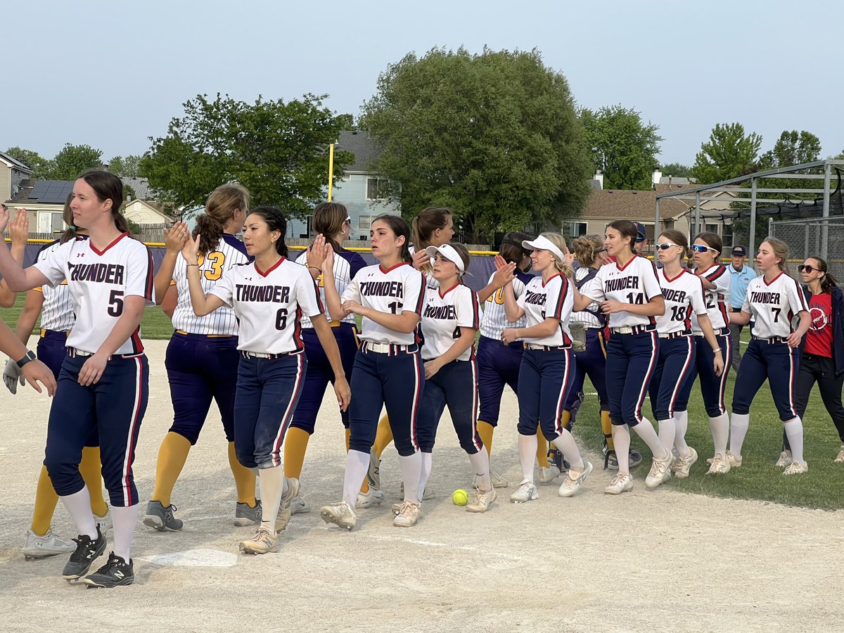 BHSBUCletics's tweet photo. BHS excited to host the @IHSAState 🥎 3A Regionals!
Game 2:
•🟣🟡@BHSBUCletics defeats 🔵🔴@BNHSSports, 5-2, and advances to Saturday
Championship - Game 3:
•🟣🟡@BHSBUCletics vs 🔵🟡@shs_gldnwarrior
•Saturday, May 27th, at 12:00 PM
#bucpride 
#BleedPurpleLiveGold
#IHSA https://t.co/rPZZF4cI17