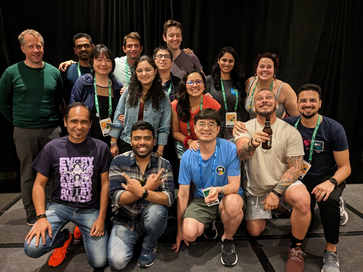 Group photo time #ML #GDE after #GoogleIOConnect Miami dinner. <a href="/GoogleDevExpert/">@GoogleDevExpert</a>