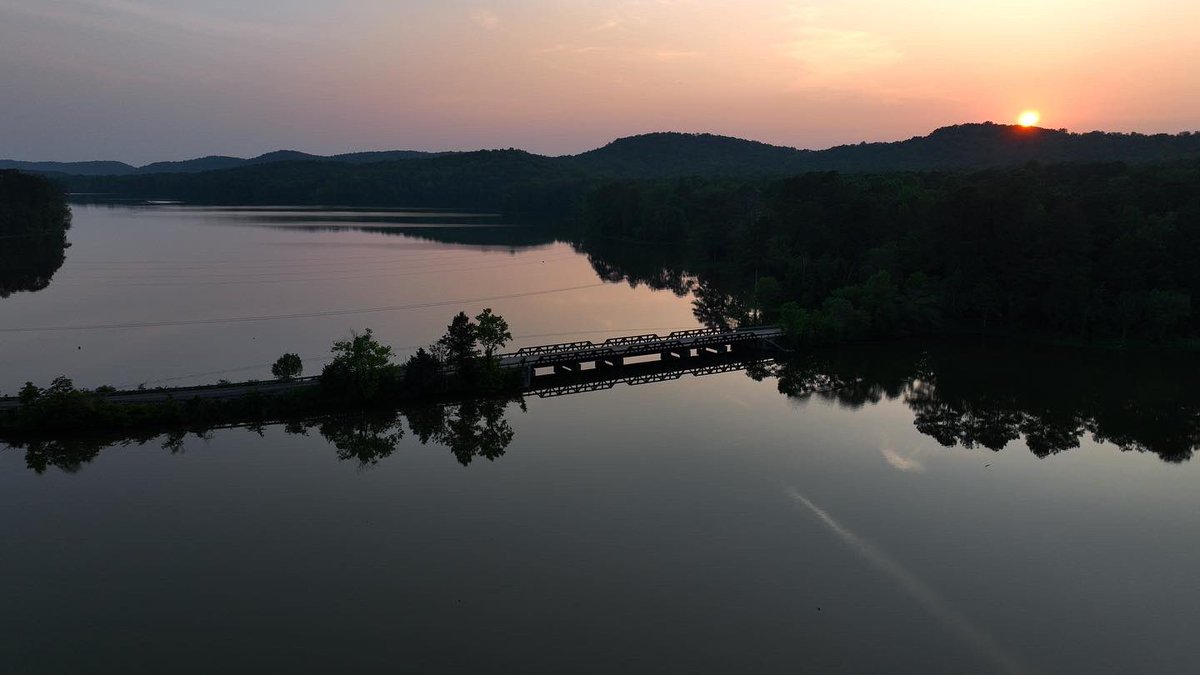 ChrisGreenAP's tweet photo. Lake Purdy Bridge https://t.co/Nv56KAWWFu