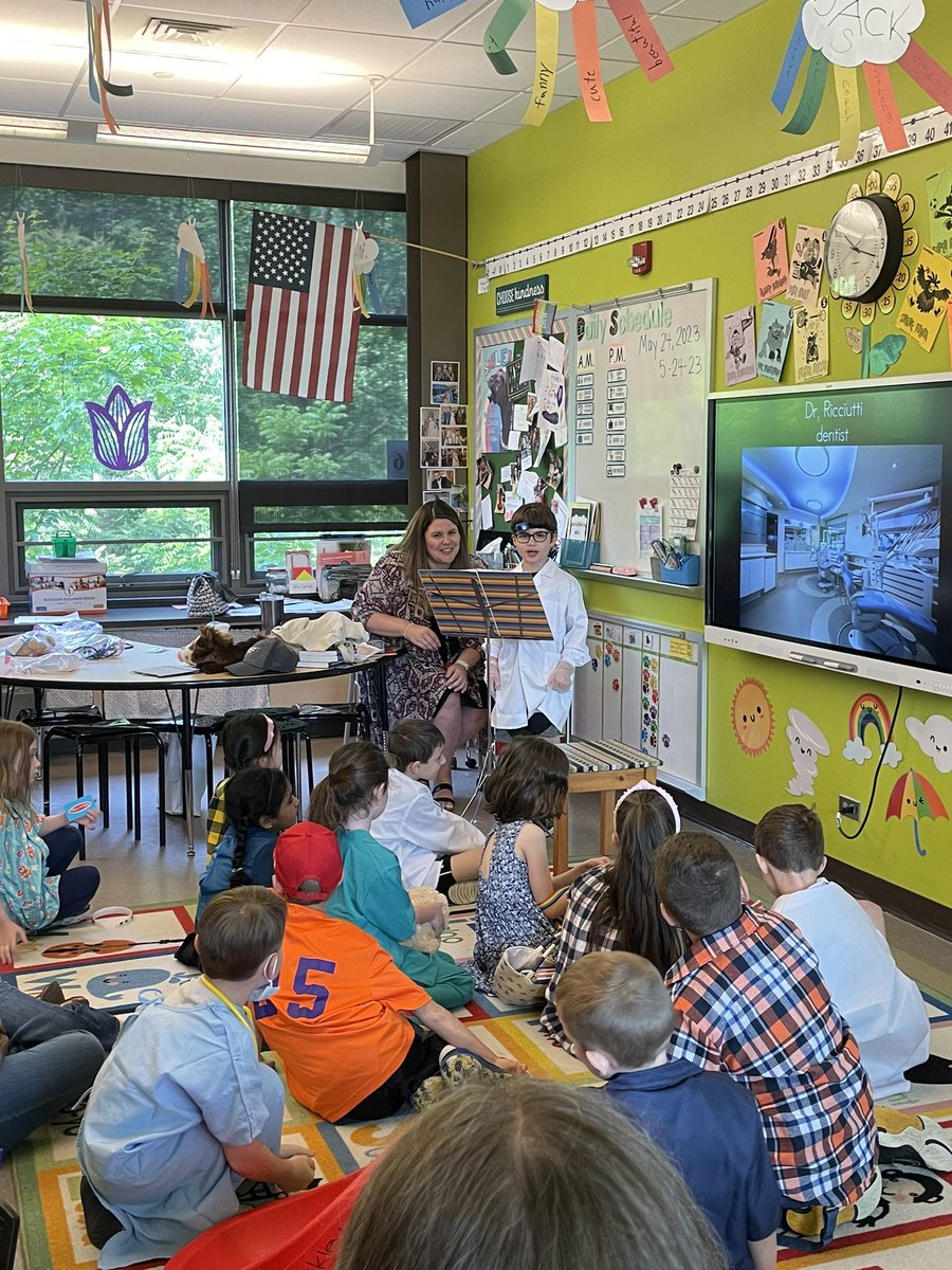 susan_trella's tweet photo. Community speeches in first grade today! We researched and wrote about the special helpers in our community. Thank you for all you teach us and do for us. #PrideInAllThings #SLCSuperstars #HappyToBe https://t.co/4nnvNyibyf