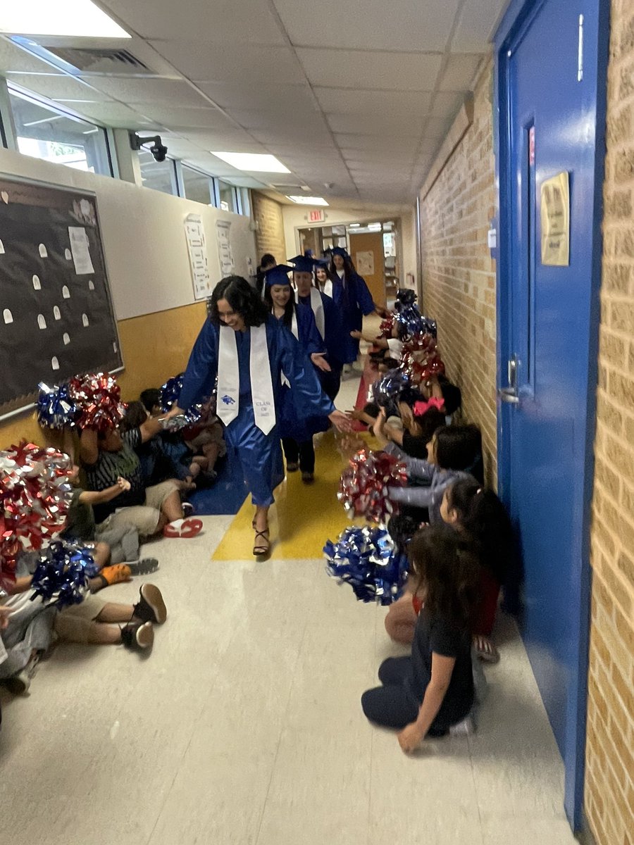 Eileen Puente tweet media