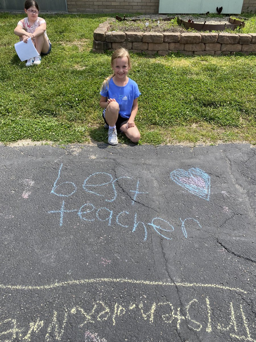 Mrs_Patterson__'s tweet photo. Said goodbye to my besties today! Sad to see them move on but excited to cheer them on from the sidelines. ❤️ @Creeksidetweet https://t.co/fimtUV6YKY
