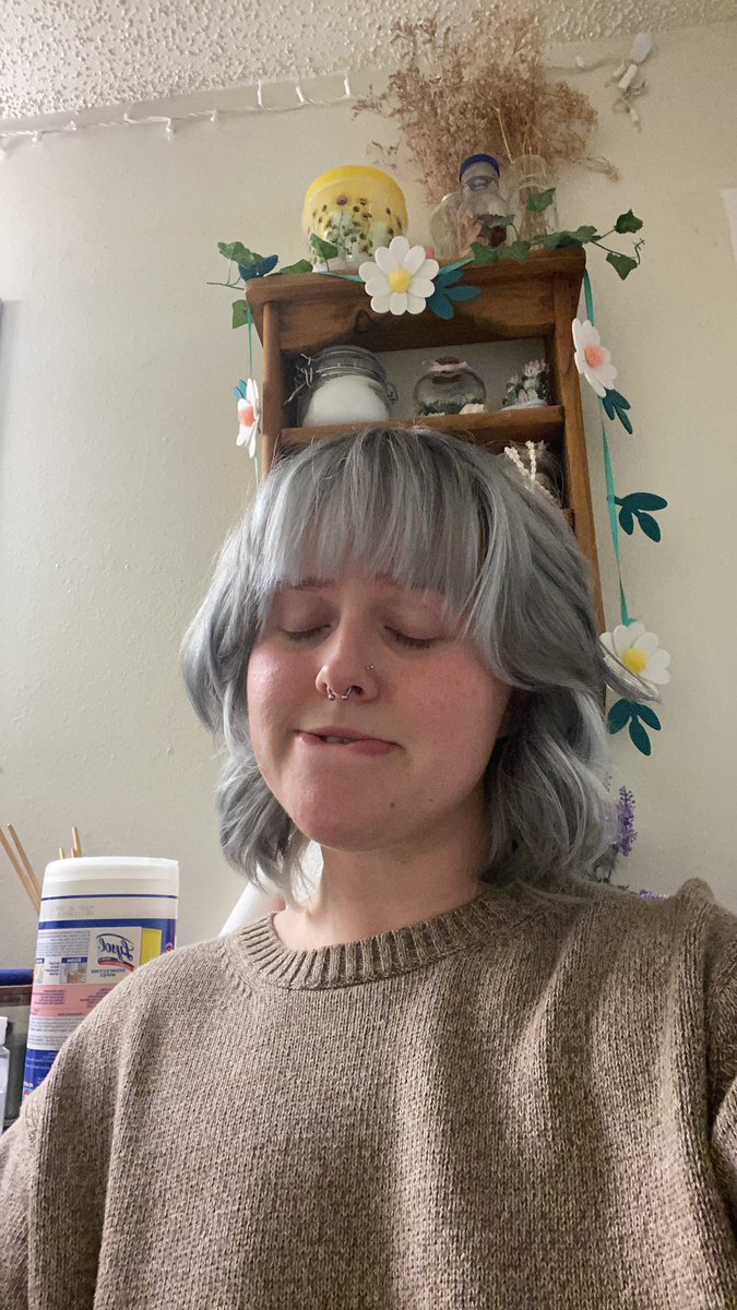 larznar's tweet photo. new hair check ahhaa π«¦π€ #impeeing https://t.co/jKHf725Hym