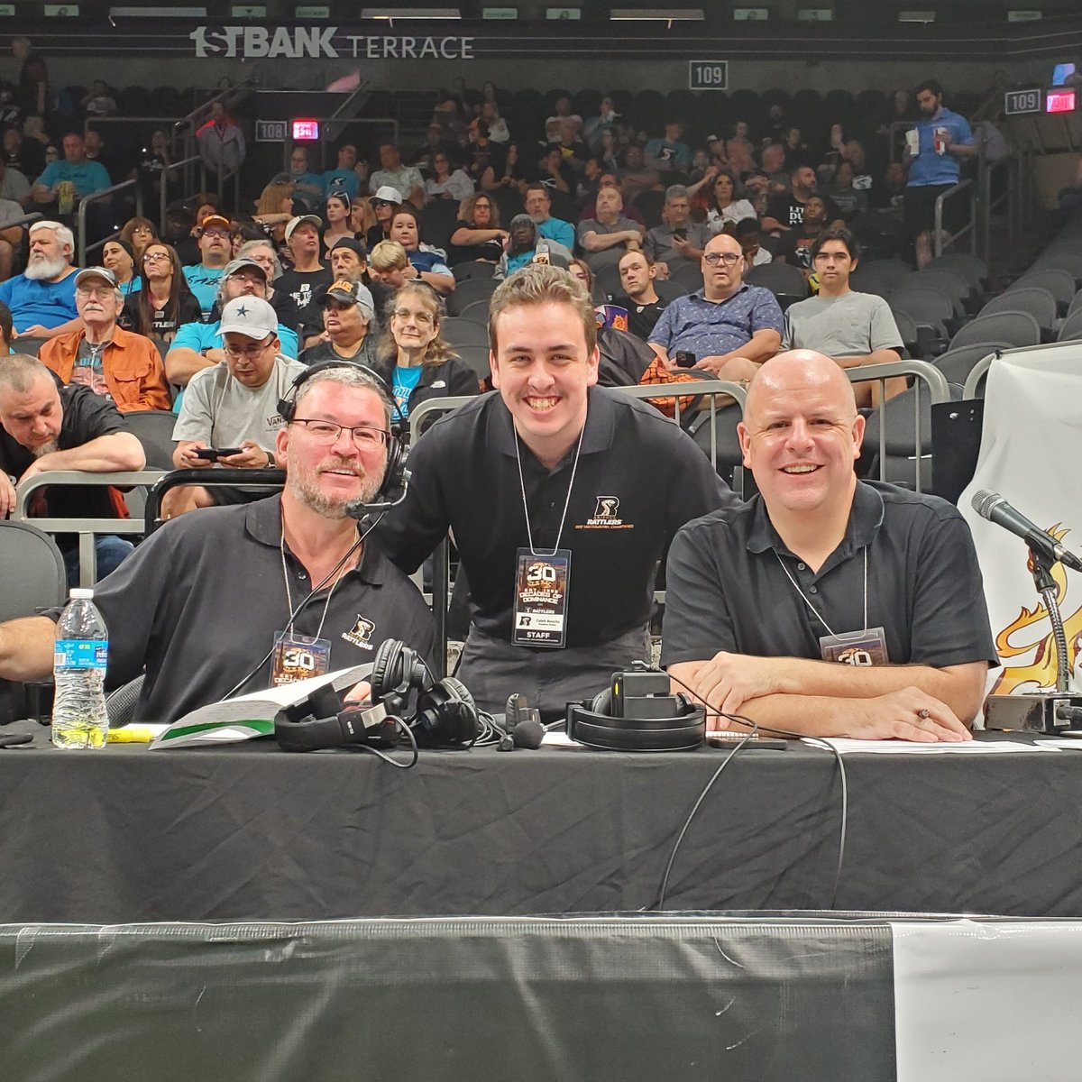 CTreySports's tweet photo. "The Greatest Show on Turf!" Always a blast getting to work with these guys. Back at it in the Snake Pit on Saturday! #BouchyVision #GameEntertainment #GoIFL #IndoorFootball #AZR30 @ArizonaRattlers https://t.co/X9nV0BuZmC