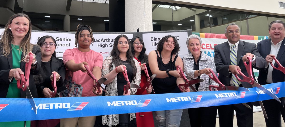 Hailey Williams M. Ed. (@curatorcreative) on Twitter photo Congratulations Katherine Robles from <a href="/MacArthur_AISD/">MacArthur Senior High - AISD</a> as the artist selected by <a href="/METROHouston/">METRO Houston</a> to install a permanent bus shelter design next to the school! Thanks to this collaboration, this public work of art will be on display for years to come!
<a href="/drgoffney/">Dr. LaTonya M. Goffney</a>
<a href="/NewmanKaileigh/">Kaileigh Newman</a> Congratulations Katherine Robles from <a href="/MacArthur_AISD/">MacArthur Senior High - AISD</a> as the artist selected by <a href="/METROHouston/">METRO Houston</a> to install a permanent bus shelter design next to the school! Thanks to this collaboration, this public work of art will be on display for years to come!
<a href="/drgoffney/">Dr. LaTonya M. Goffney</a>
<a href="/NewmanKaileigh/">Kaileigh Newman</a>