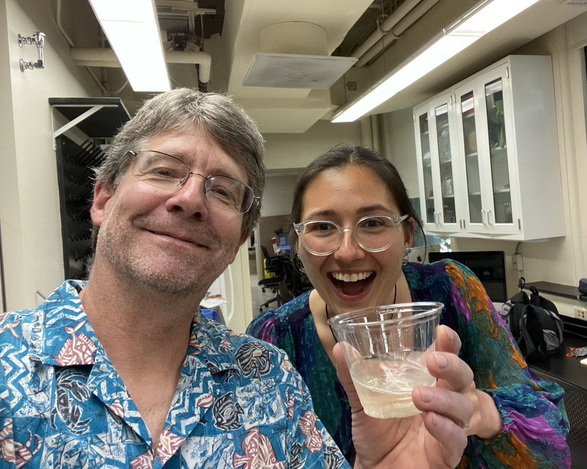 Cheers to PhD candidate <a href="/linnealungstrom/">Linnea Lungstrom</a>! Great proposal and talk on #surgeonfish #biomechanics and #venomics!
