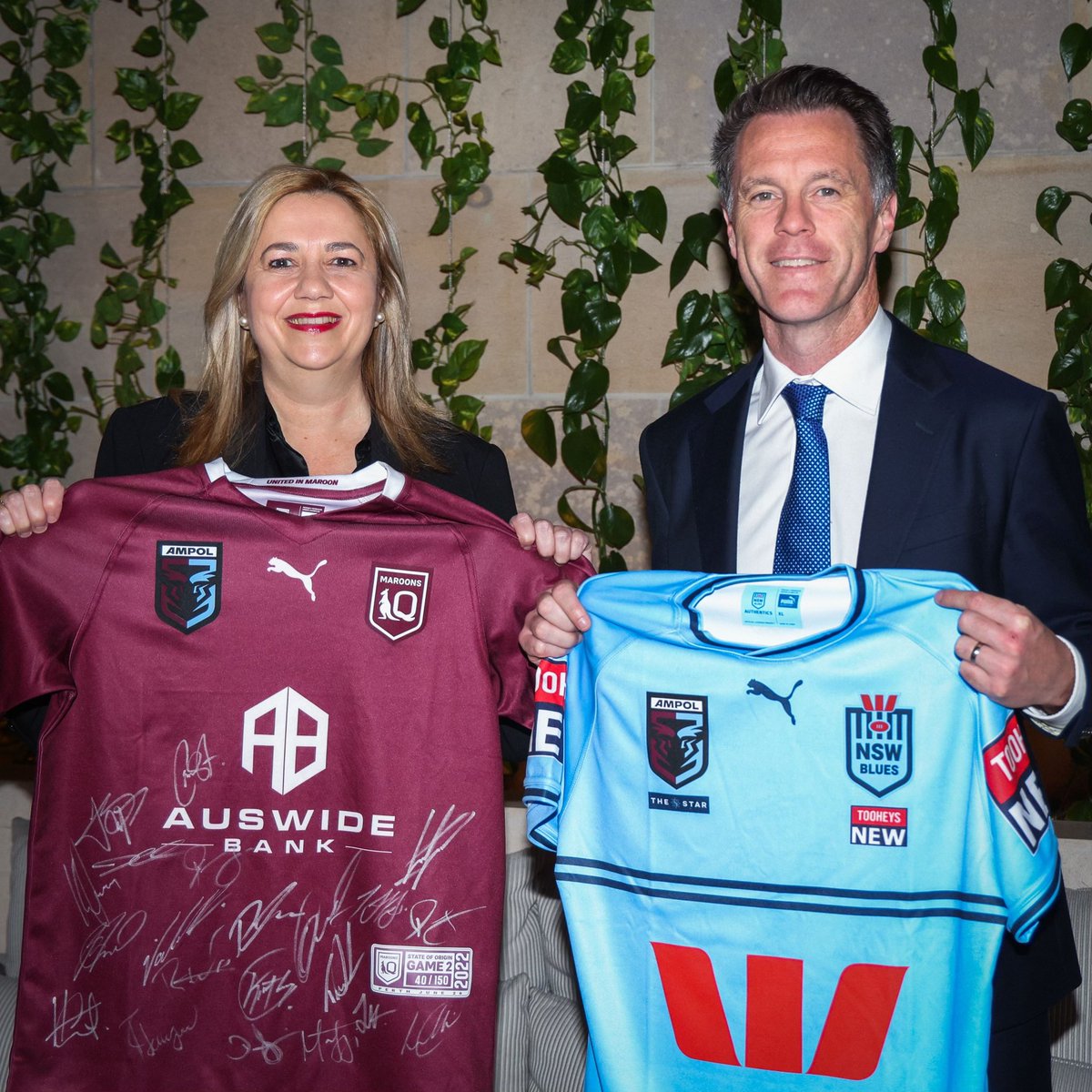 When QLD wins the State of Origin, <a href="/ChrisMinnsMP/">Chris Minns</a> will wear the Maroons jersey and the QLD flag will fly over the Sydney Harbour Bridge.

In the unlikely event of a Blues win, the NSW flag will fly from the Story Bridge and I’ll wear the Blues jersey.

Go the Maroons!