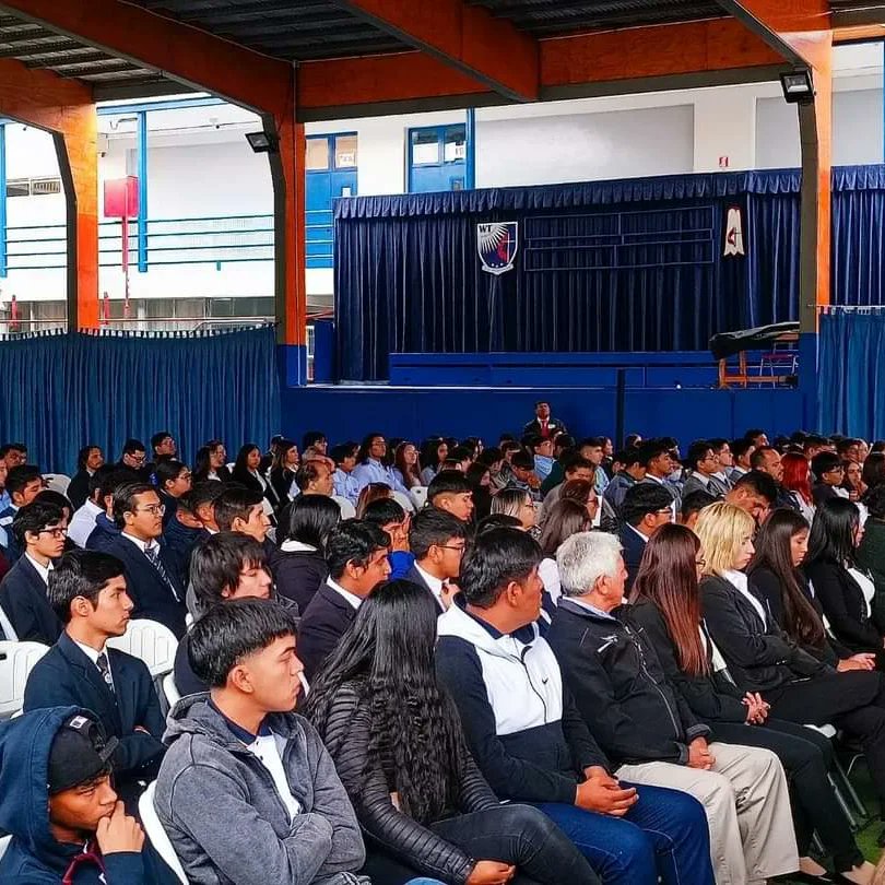 Liceo Bicentenario Nirvana tweet media