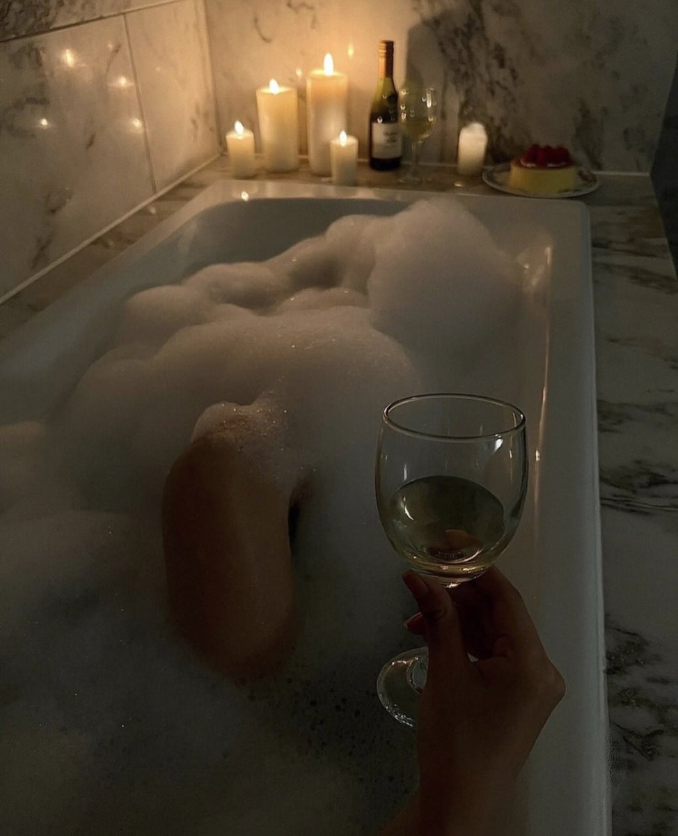 LinLin0716IT's tweet image. Night is the most free time, because the time is completely your own, no one disturbs you, and you feel that the whole world is quiet and free
#soul
#quiet
#Goodnight