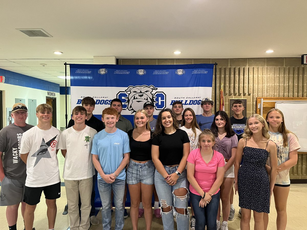 SCBulldogTrack's tweet photo. What a wonderful night celebrating our 2023 track season! Thank you young people, families, faculty, and staff for an amazing year of #SouthsideSpeed 💨 ⚡️ 🔥 🐶 https://t.co/f6UOjPkuJr