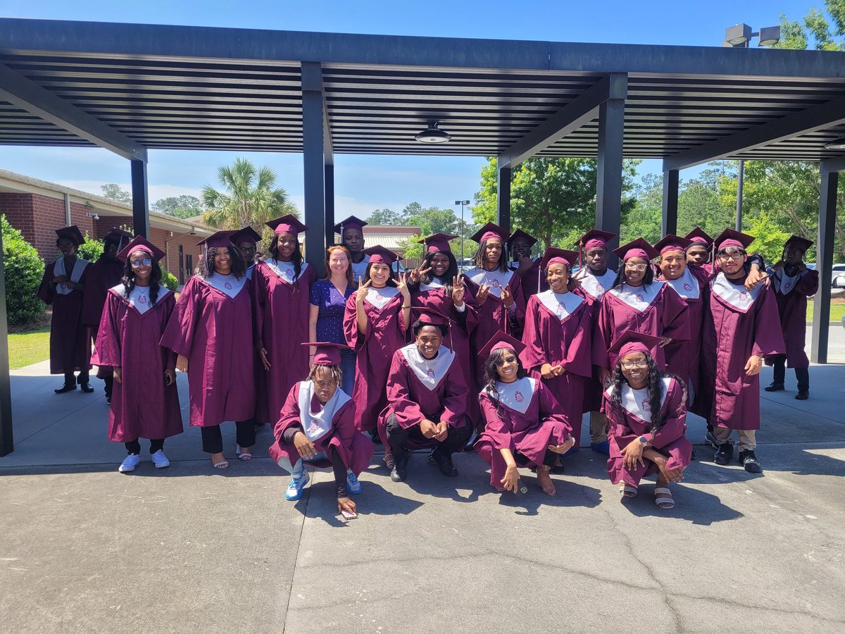 Samantha Blake tweet media