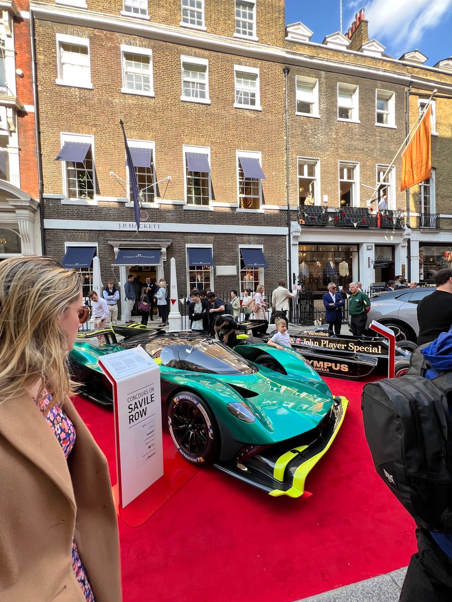 5BayGroup's tweet photo. Perfect weather and a great line up of cars @SavileRow https://t.co/BoDptgqPrn