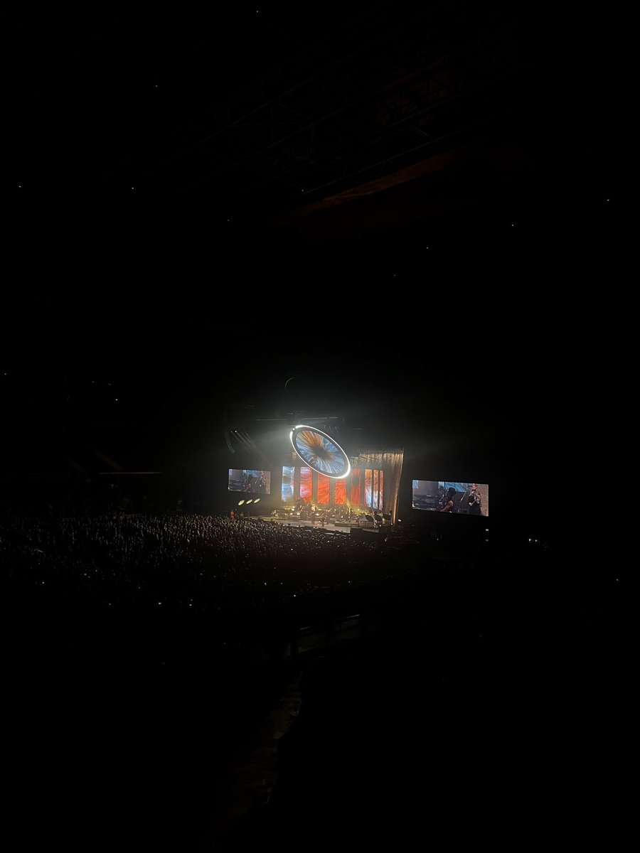 DecathlonArena's tweet photo. C’est la fin🥺

Retour en images sur un concert de dingue !🤩

Un immense merci aux fans présents pour ce deuxième concert de l'année 2023 à la Decathlon Arena - Stade Pierre-Mauroy qui ont rendus cette soirée magique🎶

#concert #petergabriel #daspm https://t.co/PoIddulZbs