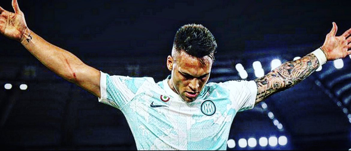 HaithemShili's tweet photo. Grazie Lauti 🖤💙🐂
#InterFiorentina 
#CoppaItaliaFrecciarossa 
#ForzaInterAmala https://t.co/tCHnH5UHC3