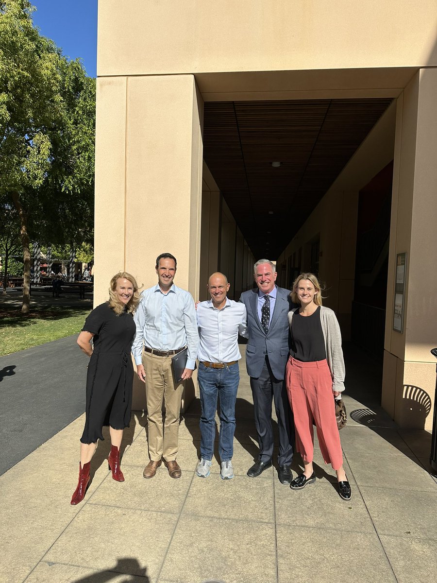 Humor Seriously tweet media