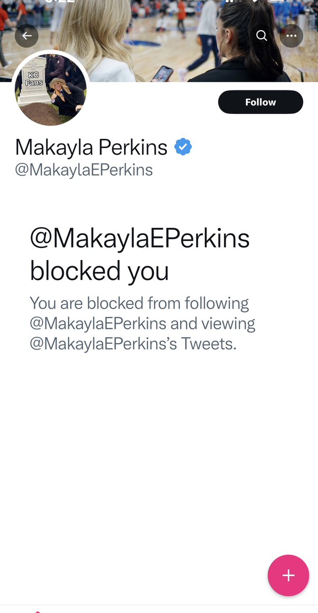 JpChiefs's tweet photo. @taina_copeland @MacWinnon @MakaylaEPerkins She blocked my business account for a simple question unrelated to her ignorance about Mahomes.😂 

She has a post about how hard it is to be a social media influencer, SO SO HARD! 

I asked, so is that why you only have 10,000 followers?? 

Instant 😂
We have 37500 I believe 🤷🏽‍♂️ https://t.co/CuUbk7aX4x