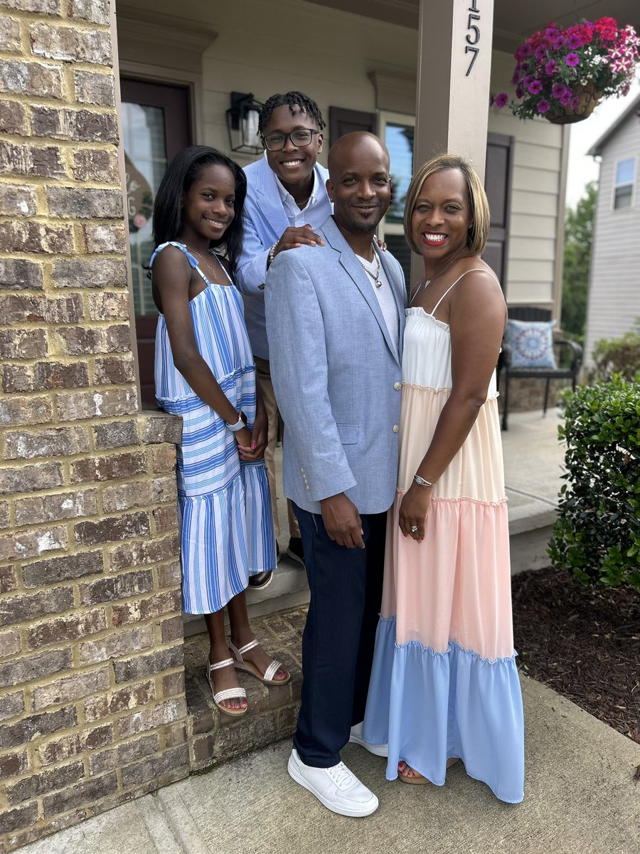 L. Cheeseboro tweet media