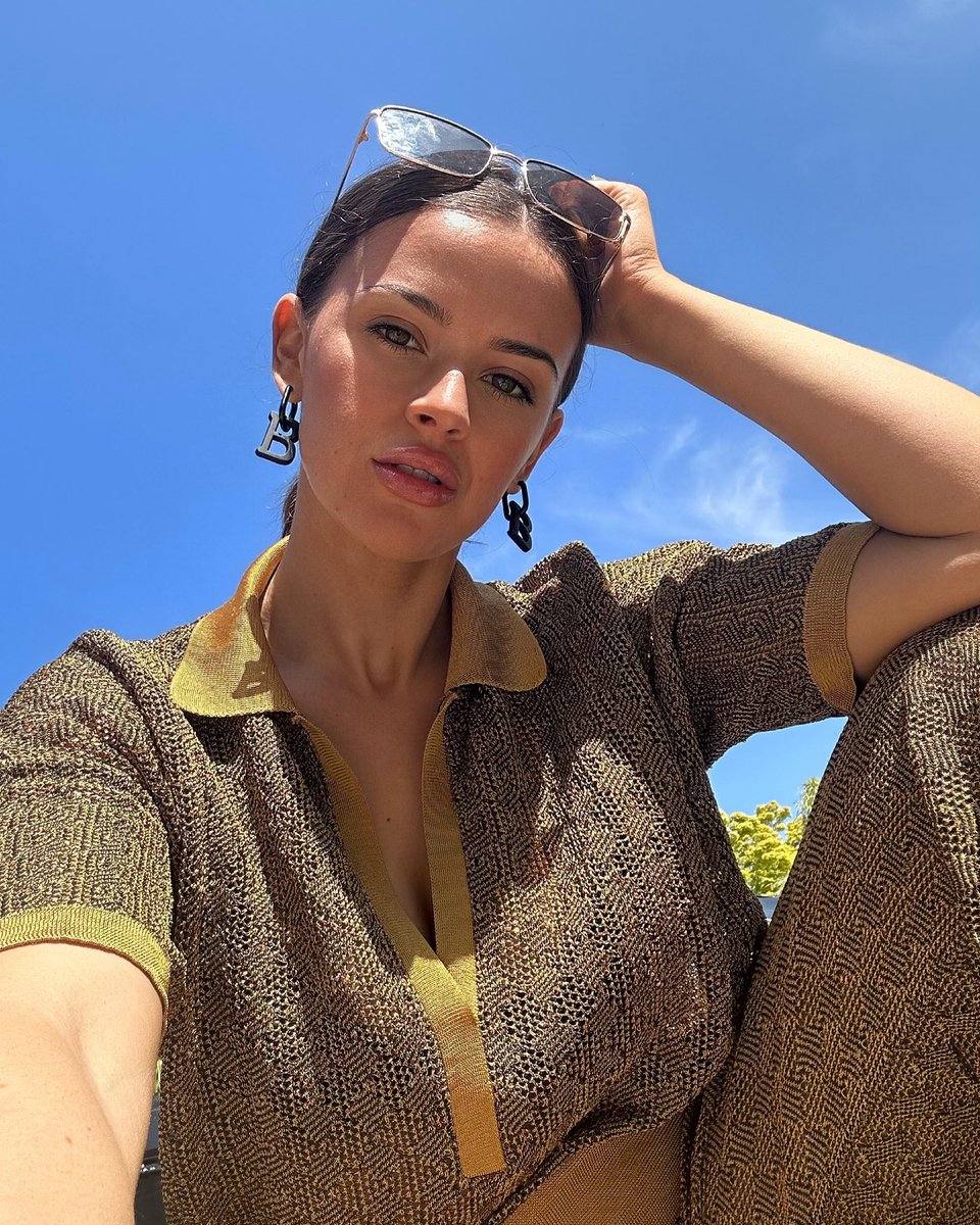 BROOK AMELIA WRIGHT (@brookwright_) on Twitter photo 