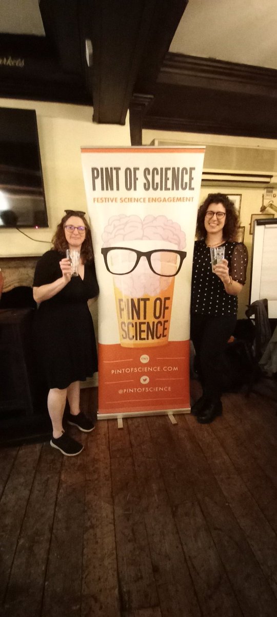 Many many thanks to our speakers @El_Martelletti & @LipovsekLab for fantastic and super engaging talks 🙌🏻🙌🏻🙌🏻👂🏻🧠🍺 #pint23 @pintofscience