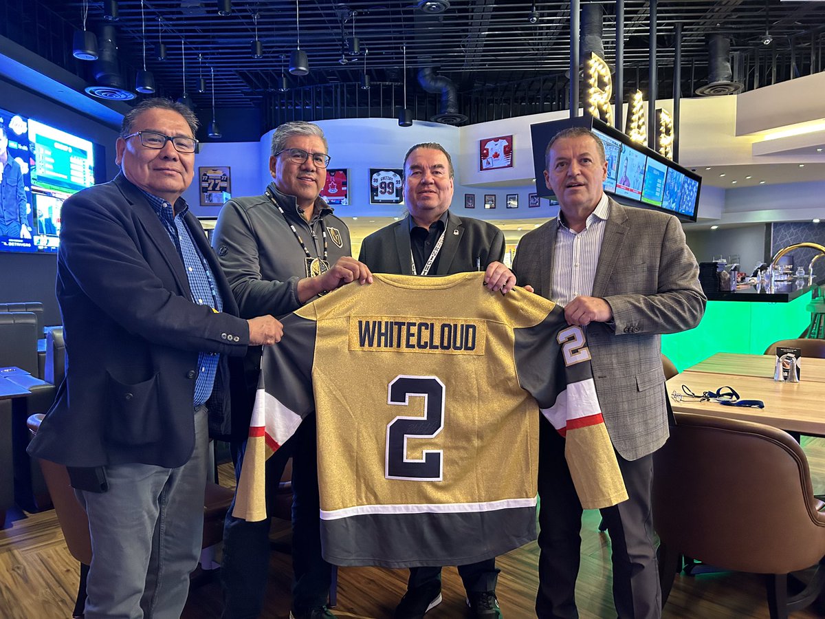 brycecameronyxe's tweet photo. It was an honor to accept a signed @ZachWhitecloud @GoldenKnights jersey from his father Tim. A truly humble, proud father. We will proudly frame it and display it for everyone to see @DakotaDunesSIGA new Sevens Sports Bar #yxe https://t.co/1sMZ7Tj6Z1