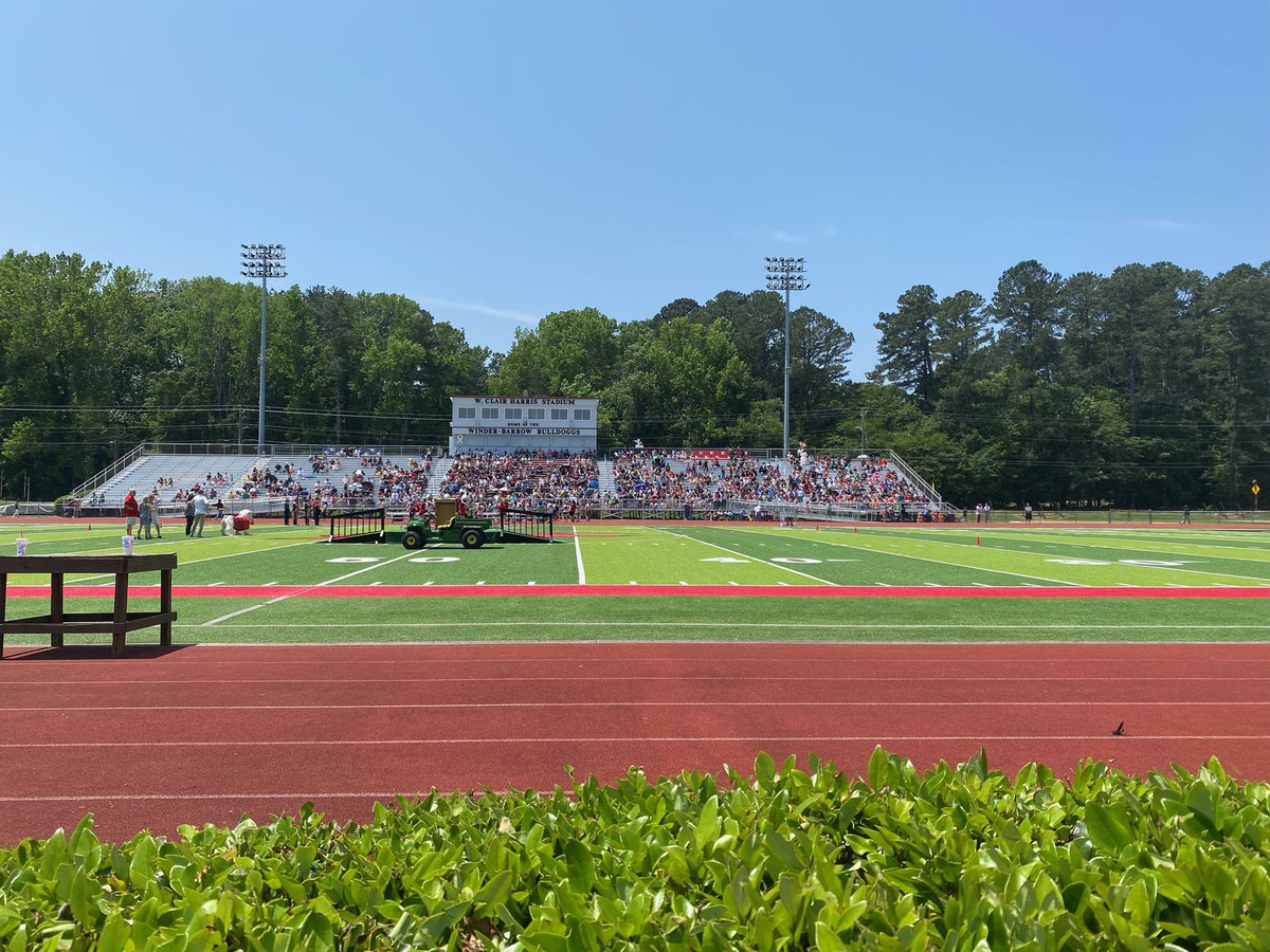 StathamElem's tweet photo. Thank you to everyone that joined us for our 3rd Annual WBHS/5th Grade Celebration. We love the partnership we have with @TweetDoggs and we can’t wait to see the Class of 2030 walk across the 50 yard line.
Congratulations, Wildcats!
#WildcatPride #ConnectingattheCore ❤️🖤 https://t.co/ooEGbNSbQl