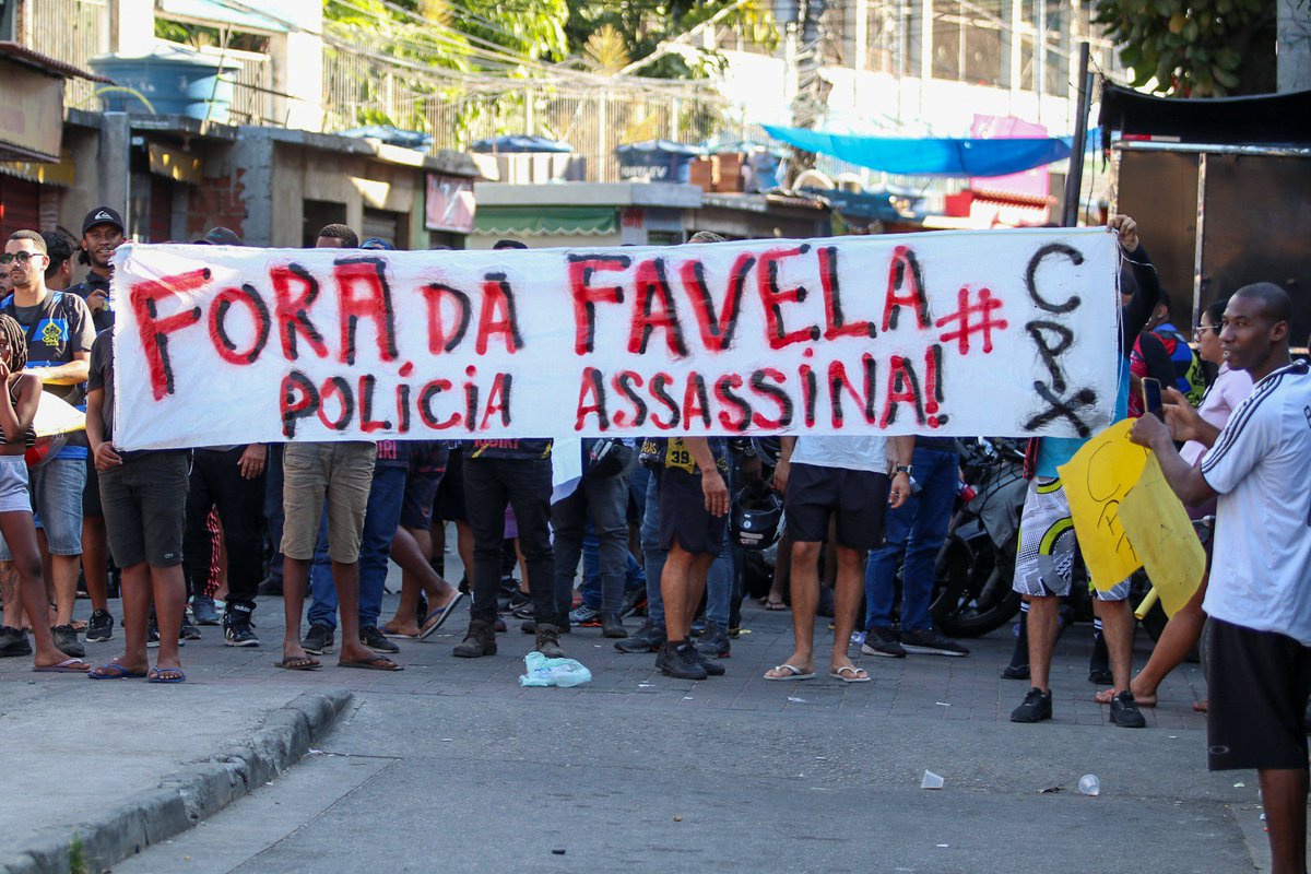 Mototaxistas fizeram manifestação  contra a operação policial