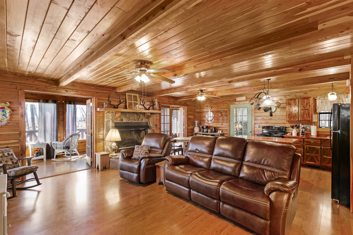 EXITBluesCity's tweet image. We are looking for a buyer on 425 Edd Raines Rd #SugarTree #TN  #realestate tour.corelistingmachine.com/home/C7BUY7