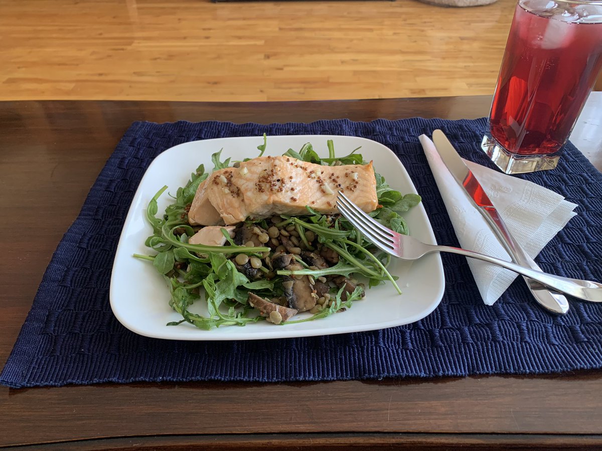 Grilled Salmon with Garlic Mushroom, and Lentil Salad from Gordon Ramsay’s book Healthy, Lean & Fit. https://t.co/3qpWm3wdLa