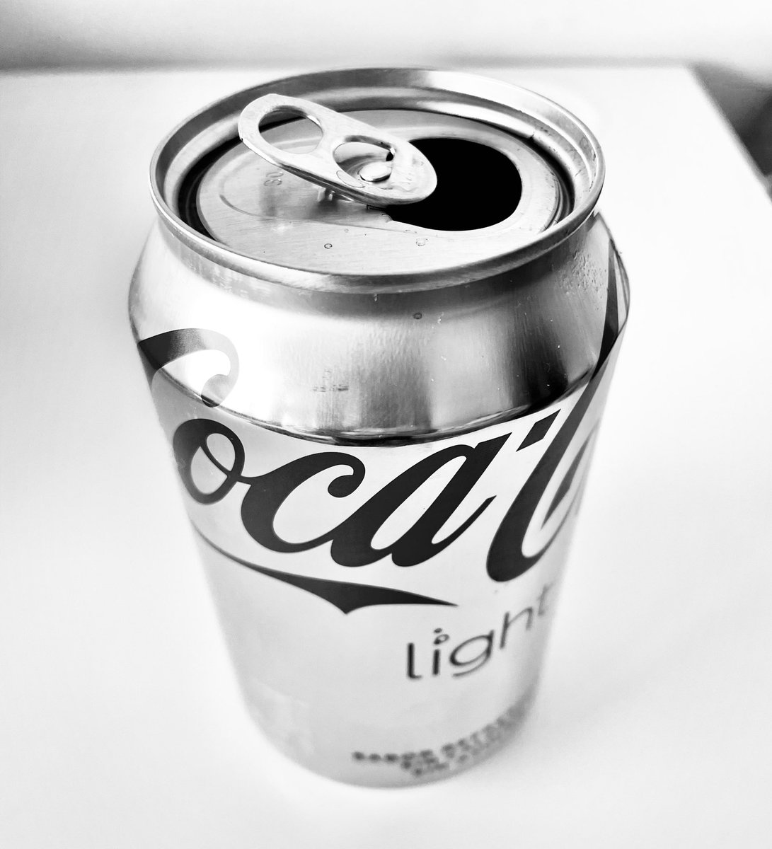SilviaBarroso's tweet photo. #cocacolalight https://t.co/BA8aHZ78gs