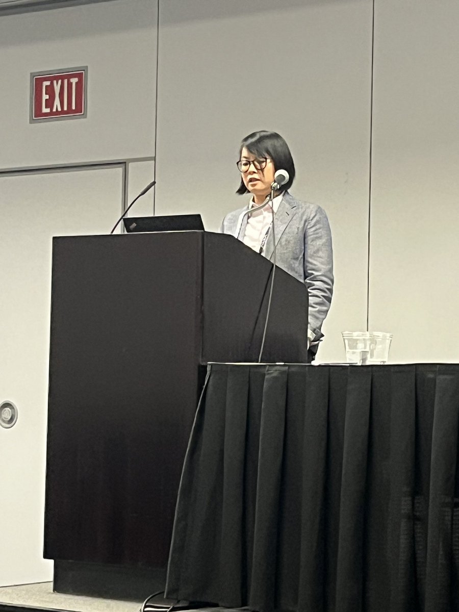 WayneLiangMD's tweet photo. #CIC23 #S21
@therealmayeux describing #CognitiveLoad theory and #EHR/#Workflow fragmentation on #clinician #DocumentationBurden in #ED https://t.co/SNyLv1h6fP