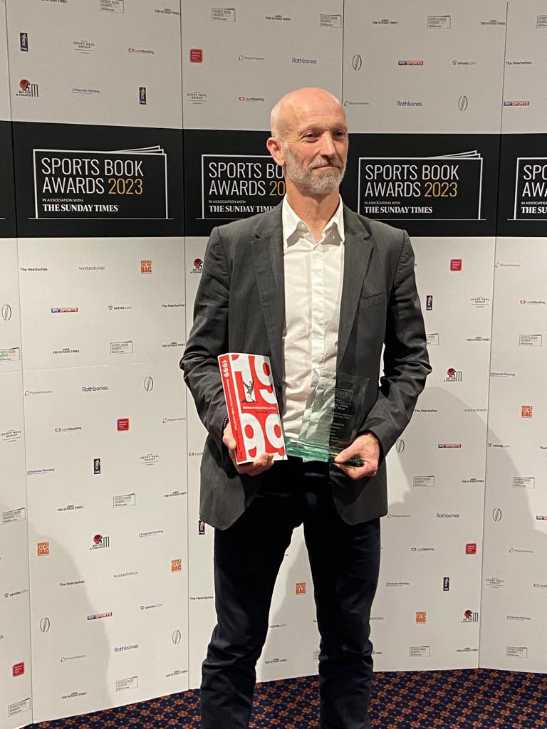 Our WINNER of the #SportsBookAwards @GeoffNealGroup Football Book of the Year, in association with the Football Writers' Association is 
1999: Manchester United, the Treble and All That by @DickinsonTimes (@simonschusterUK)

Congratulations on your award!

#SBA23 #ReadingForSport