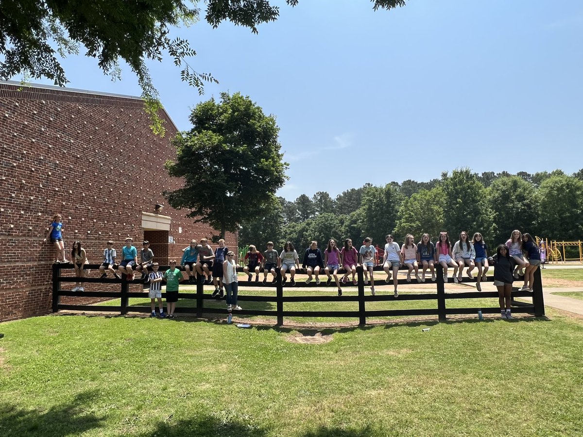 These guys will be missed! I am so very proud of all of their hard work! 

Best of luck in middle school my sweet friends. These Bobcats are leaving the den after tomorrow! 

<a href="/StefiWickers41/">Stefi Wicker Slewitzke</a>  <a href="/principalwebb/">Don Webb</a> <a href="/BFESBobcats/">Birmingham Falls ES</a>
