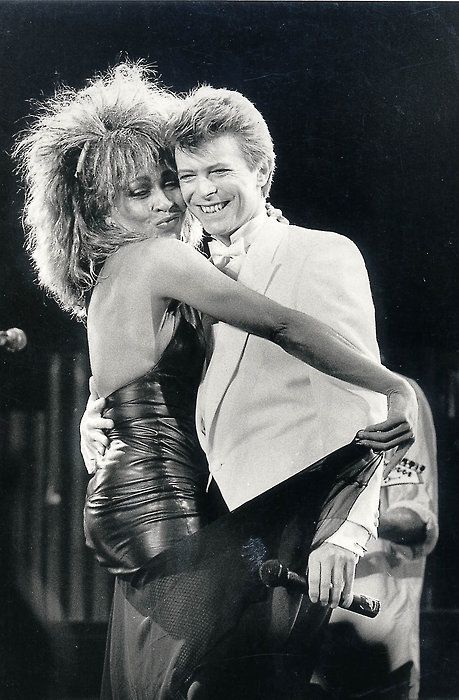 AlbertoteZgz's tweet photo. Freddie Mercury
Michael Jackson
Prince
David Bowie
Whitney Houston
George Michael
Y hoy... Tina Turner 
Nos estamos quedando sin ídolos!!
Que pena 😞 😪 https://t.co/CXxGMuKEnQ