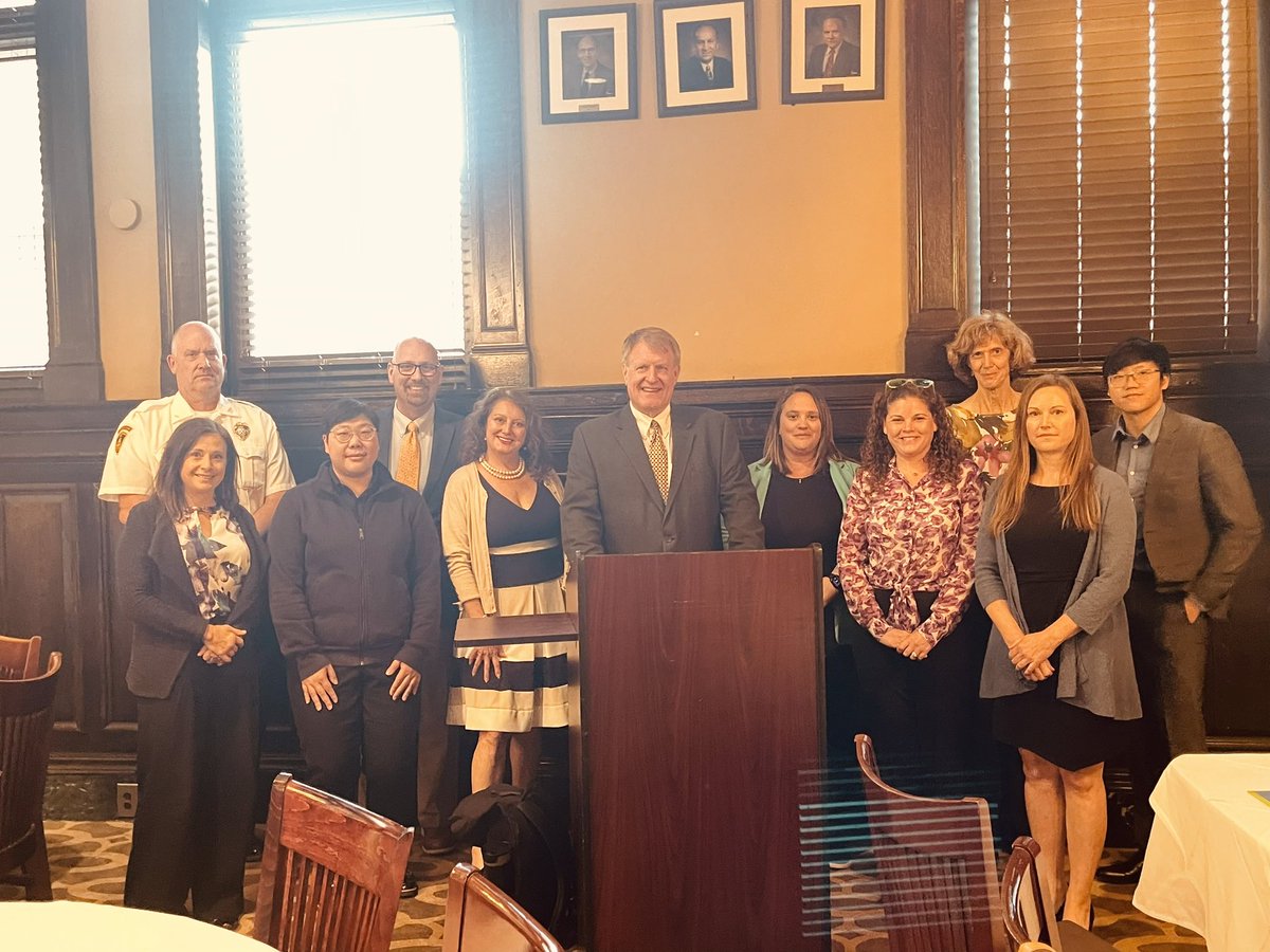 ACE_Innamorato's tweet photo. Delighted to have joined #HCFA during its 3-day meeting to create a second strategic plan and to present them with a proclamation designating May as Hepatitis Awareness Month. https://t.co/DSOLtq5cGz