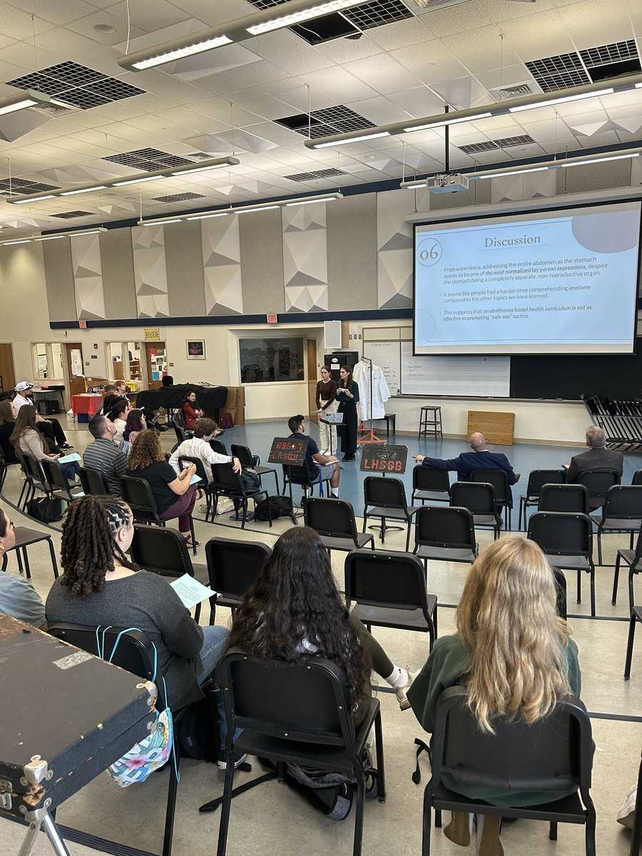 DrKeshodkarS's tweet image. Congratulation to the @LibertyHigh seniors on their @PLTWorg  Biomed capstone presentations and white coat ceremony! So proud of your achievements!! 🎓🩺⚕️@hbailey3LHS @MissRichardsLHS @Leesonscience @MrLittleScience @BethlehemAreaSD