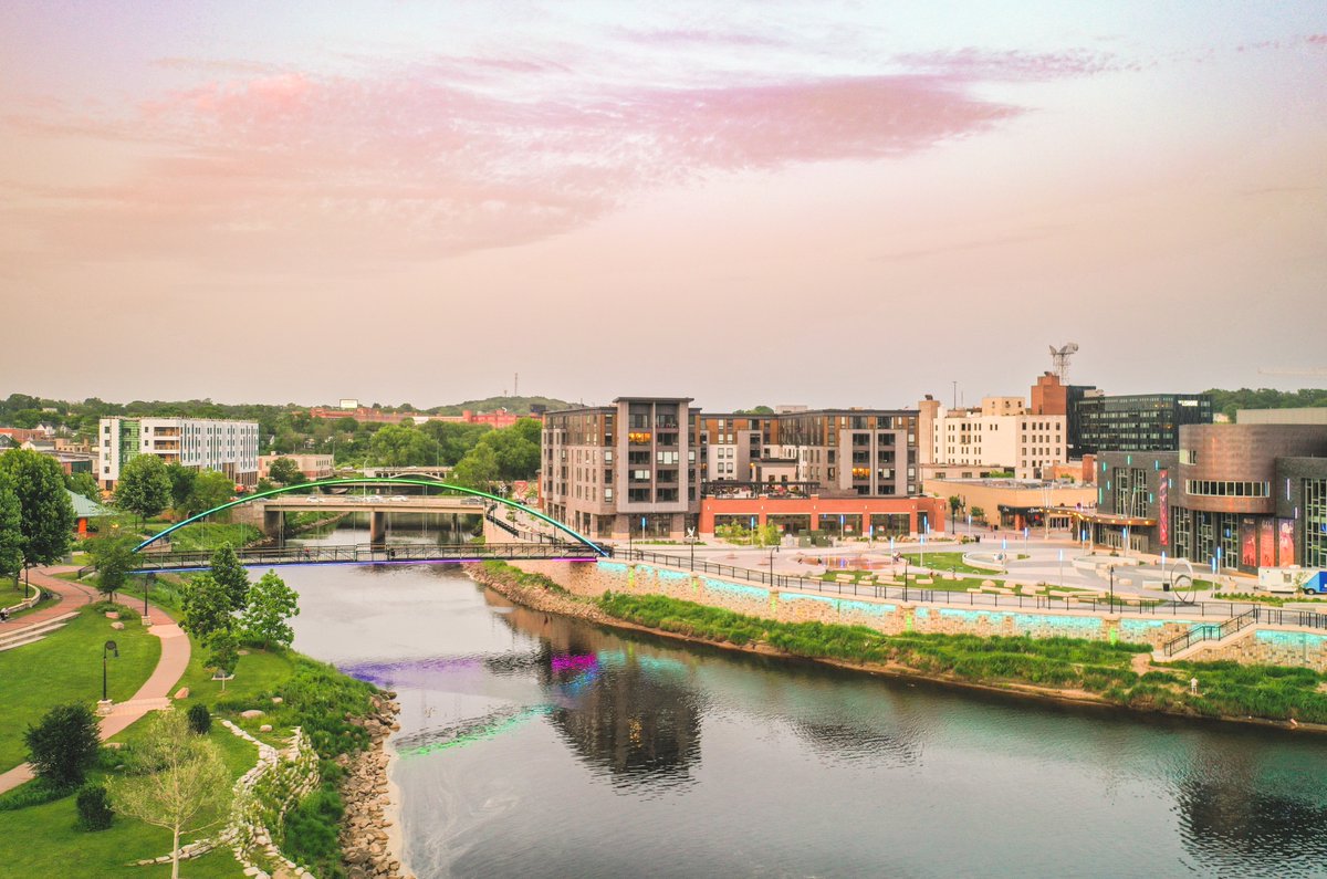 VisitEauClaire's tweet photo. A2 #smalltowntourismchat We can't wait to host this year's #TBEXevents in Eau Claire! ๐ While we're so excited to meet everyone, we're REALLY excited to show you how we do things here in EC! Get ready for good food, outdoor adventure, live music, and more Midwest goodness. ๐คฉ๐ณ https://t.co/cSweyBuyoj