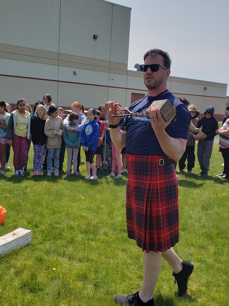 WhycocomaghEC's tweet photo. We had a Highland Games demonstration today for our Grade 4-8 students. #GaelicMonth https://t.co/FXSqEXetp4