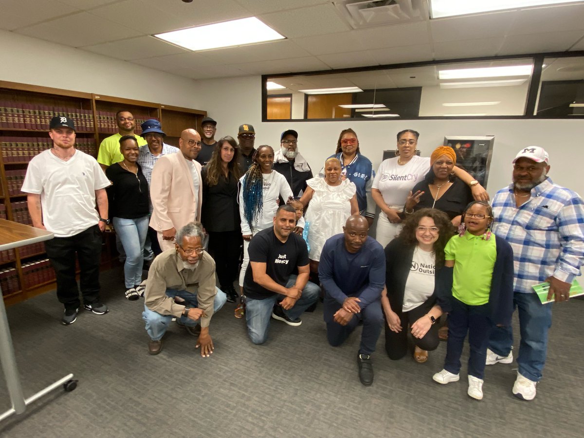 We had a great crowd at our reentry workshop Monday night on post-traumatic prison disorder with the wonderful Shawanna Vaughn of Silent Cry. Thank you to everyone who came out!