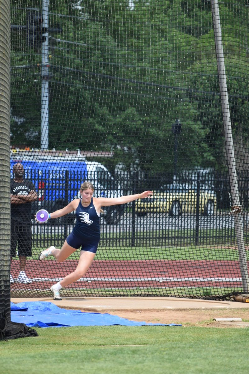 lucyyfisherr's tweet photo. State champion for Girls Discus!!! Today I threw 119.05ft! I am so thankful for the coaches and family that have supported me and helped me achieve what I did today. #golynx @CoachJordan83 @LausanneLynx 💛💙 https://t.co/1JgluvaRvr