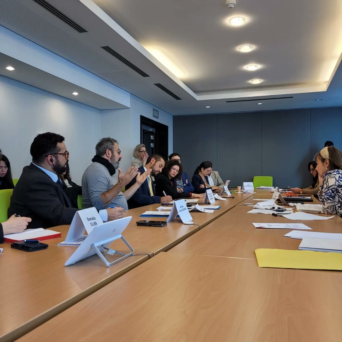 AntolinMagallan's tweet photo. Expuse hoy ante parlamentarixs de la UE acerca de la Trancision socio ecológica en nuestra Cuenca Matanza Riachuelo.

Un orgullo poder mostrar el trabajo que desde @acumarriachuelo venimos llevando adelante.

También participé de la conferencia sobre clima justo. https://t.co/VX6Af8LINZ