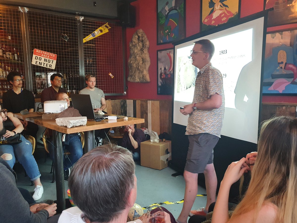 palaeo_anna's tweet image. Another fun night @pintofscience - finding out how we all shake the earth from @ARutson, what causes eruptions and just how big #supervolcanoes are with @marcreichow, and @PyroclasticBen shared the complexities of #meteorites, and made us all want a pet blue whale 🐋  #pint23