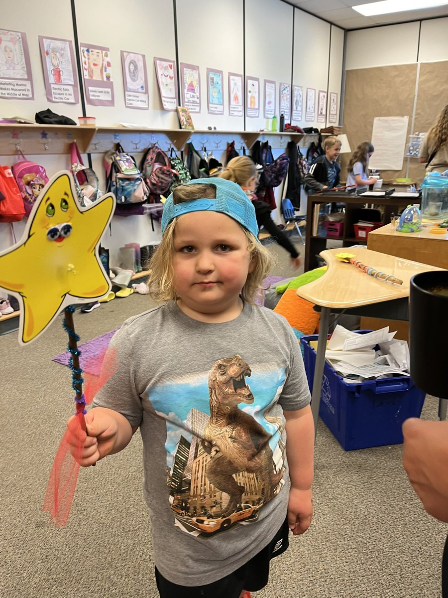 jillcook's tweet photo. Shout out to the amazing staff in #sd85 for hosting upcoming little ones at Ready Set Learn events today #curiosity #earlylearning #relationships #fun https://t.co/ajcnL6Pte8