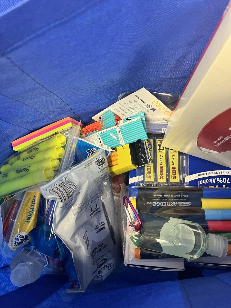 WCPSSfuturetchr's tweet image. Thank you to @wakeedpa for the incredibly generous gift! The school supplies you shared with our @WCPSSfuturetchr grads were a BIG HIT &amp;amp; will set these first year teachers up for success! #tools4school @sddteach